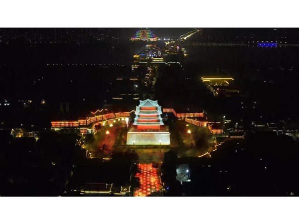 在一起，會(huì)發(fā)光丨2022聊城水上古城幻光新春游園會(huì)1月1日盛大開啟?。。?>
                        
                    </div>
                    <div   id=